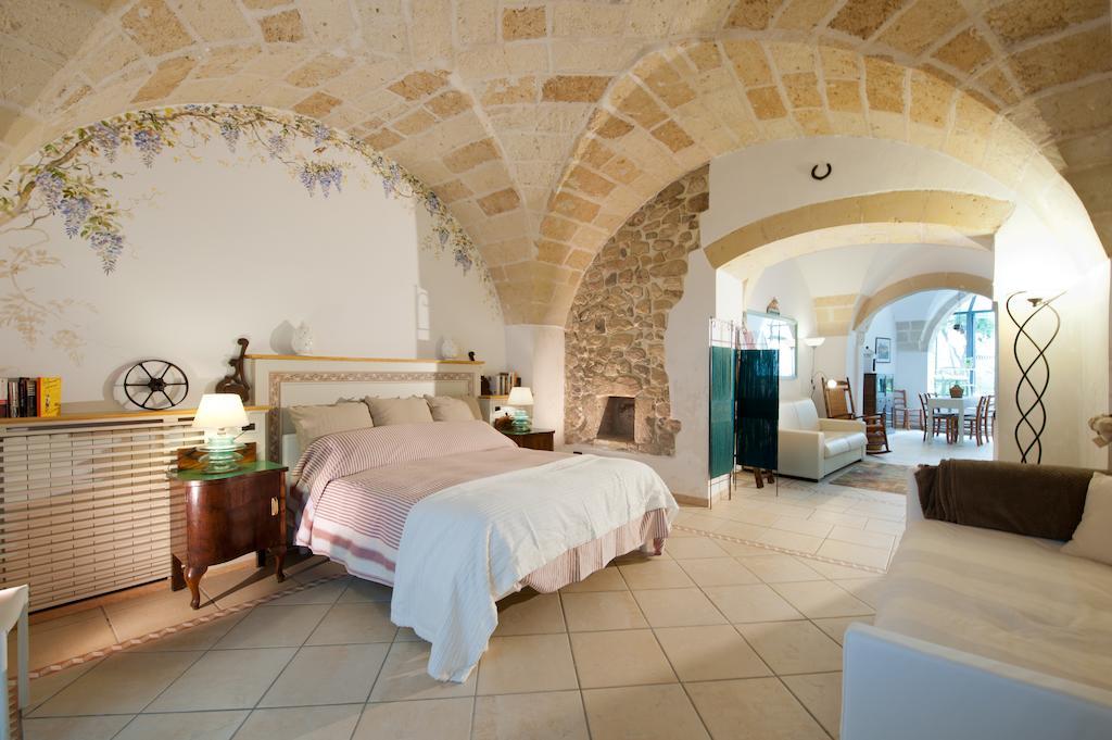 Casa D'Artista Suite & Garden Lecce Ngoại thất bức ảnh